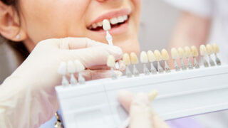 ホワイトニングはどうして白くなる？LEDで汚れ分解🦷✨やさしく自然な白さへのひみつ